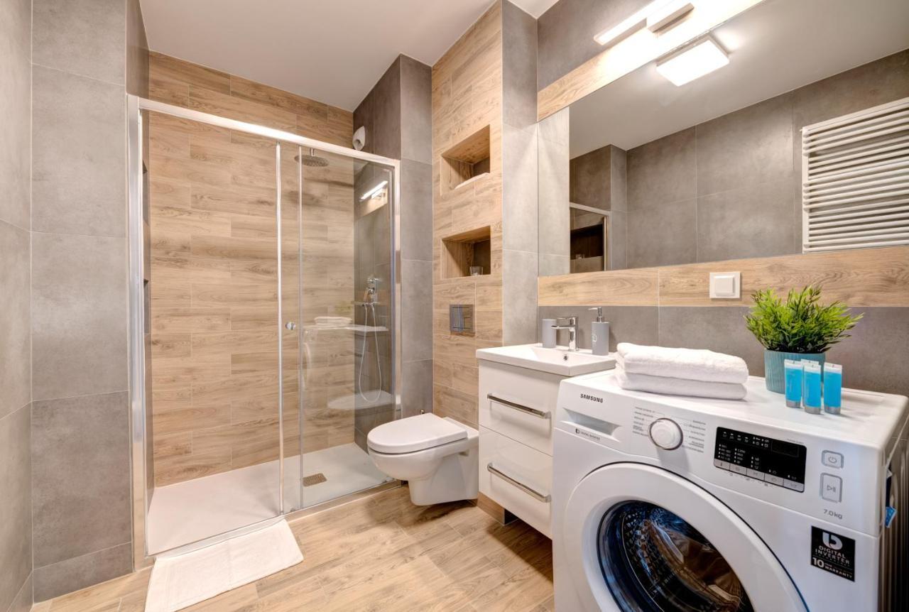 Live & Travel Apartments - Waterlane Island Gdańsk Exterior foto